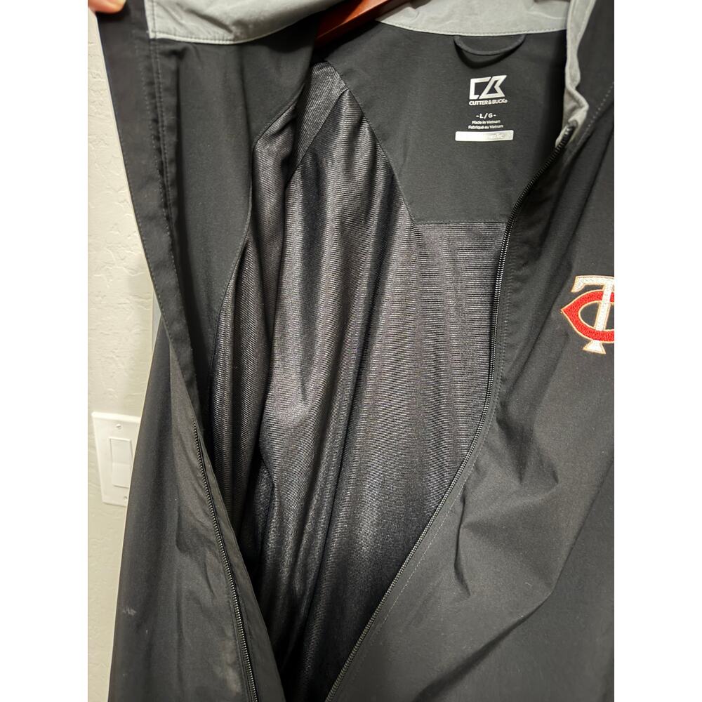 Men's Minnesota Twins Cutter and buck-WeatherTec
Full-Zip Golf Jacket.-Large - Picture 5 of 7